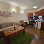 Boutique - Flora Boutique דירה בנסקו